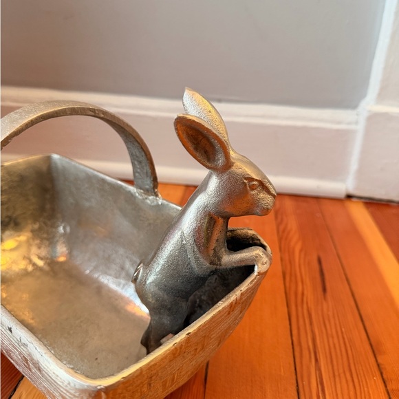 Silver Bunny Basket - Picture 5 of 7
